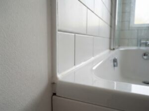 Acryl oder Silikon